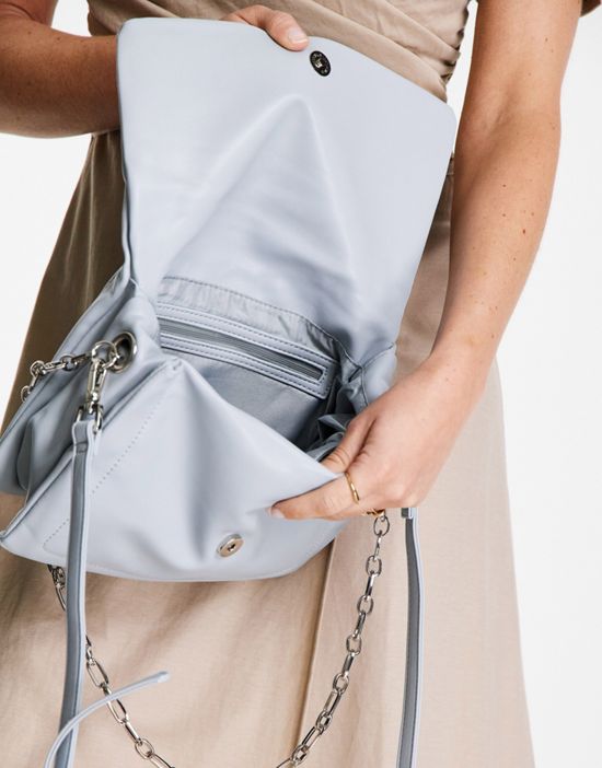 https://images.asos-media.com/products/nali-chain-strap-shoulder-bag-in-light-blue/202032687-2?$n_550w$&wid=550&fit=constrain