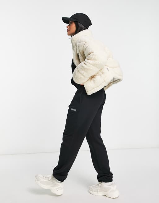 Napapijri – A-Suomi – Pufferjacke aus Teddyfell in gebrochenem Weiß, 2 von 4