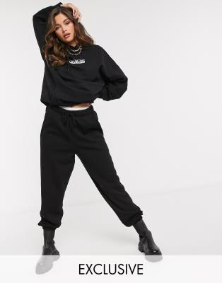 black napapijri hoodie