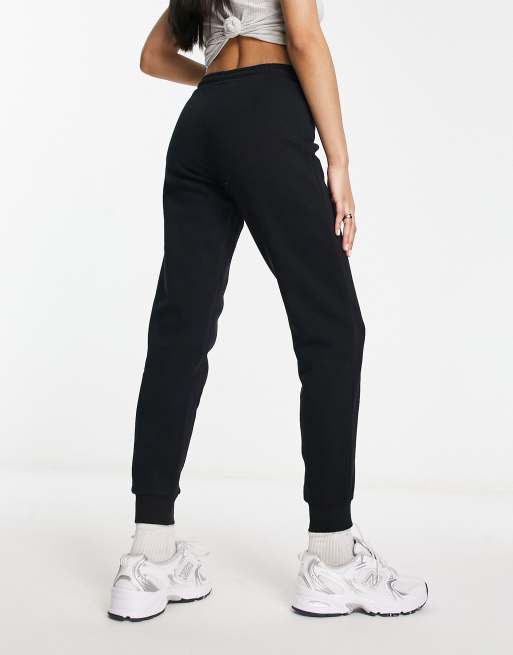 Slim-leg fleece jogger