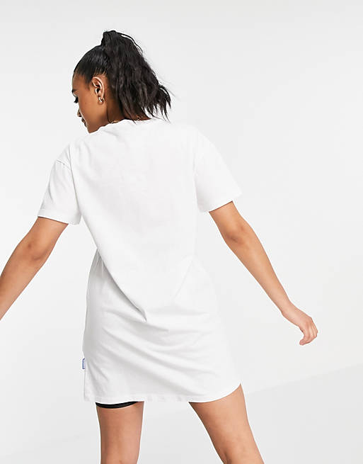 Designer Brands Napapijri Box t-shirt dress in white 