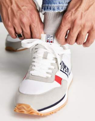 cosmopolitan trainers