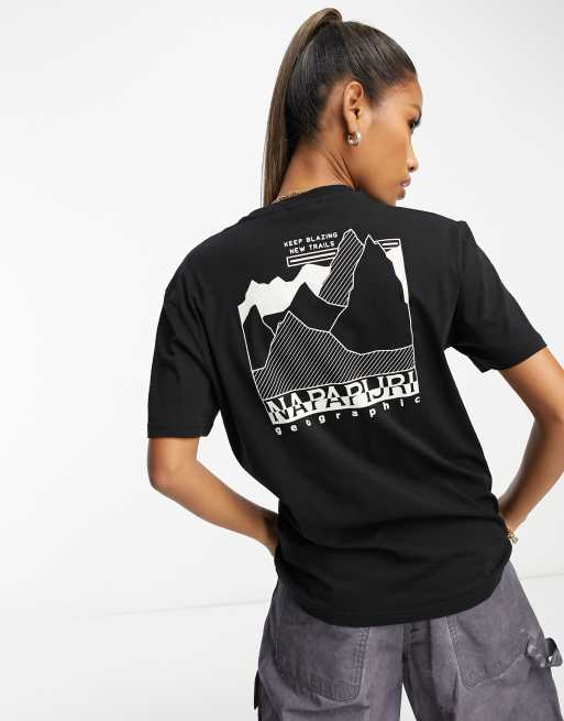 Napapijri – Fede – Czarny T-shirt boyfriend z nadrukiem z tyłu