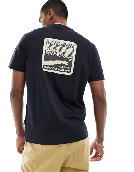 Napapijri - Gouin - T-shirt met grafische print op de achterkant in zwart