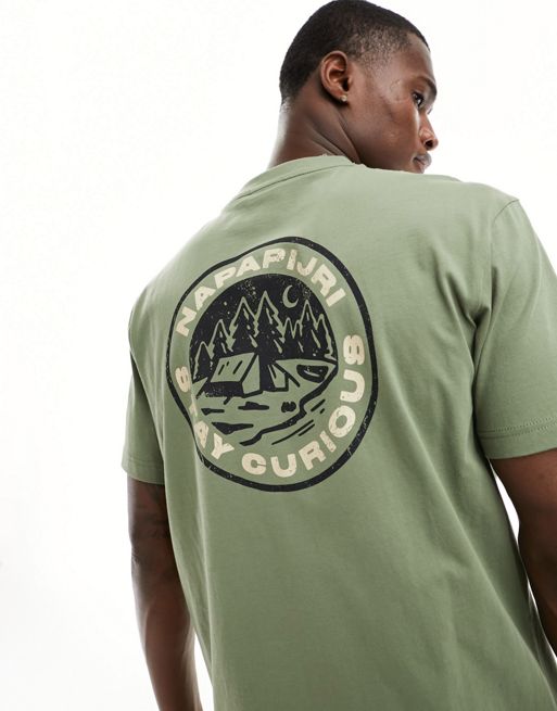 Napapijri – Kotcho – T-shirt w kolorze khaki z nadrukiem na plecach