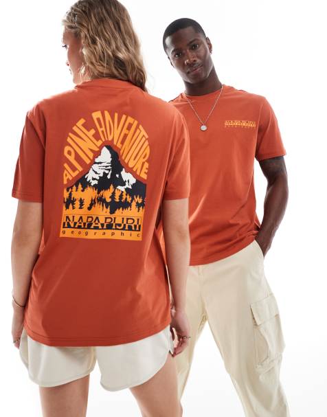 Napapijri Niu mountain backprint t-shirt in red - view 1