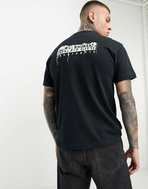 Napapijri – Pajas – Czarny T-shirt z nadrukiem na plecach