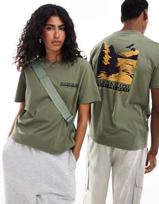 Napapijri - Pali - T-Shirt in hellem Khaki mit Landschafts-Rückenprint-Grün