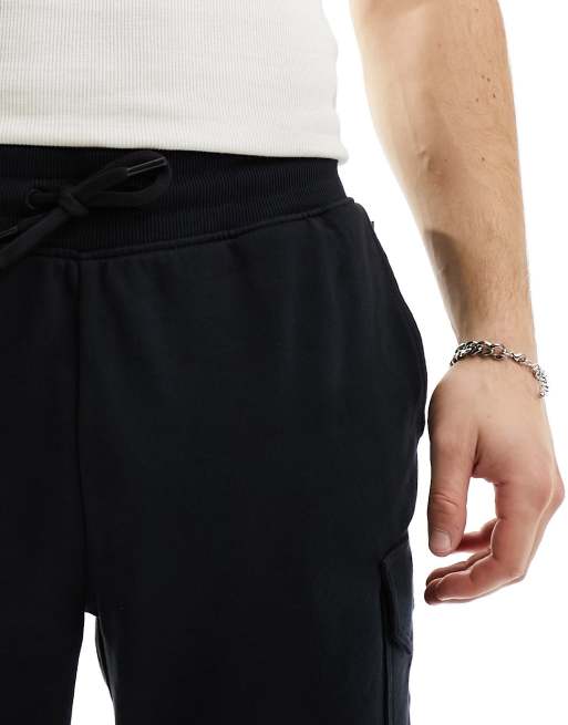 Napapijri – Palmer – Locker geschnittene Cargo-Jogginghose aus Webstoff in Schwarz, 5 von 5
