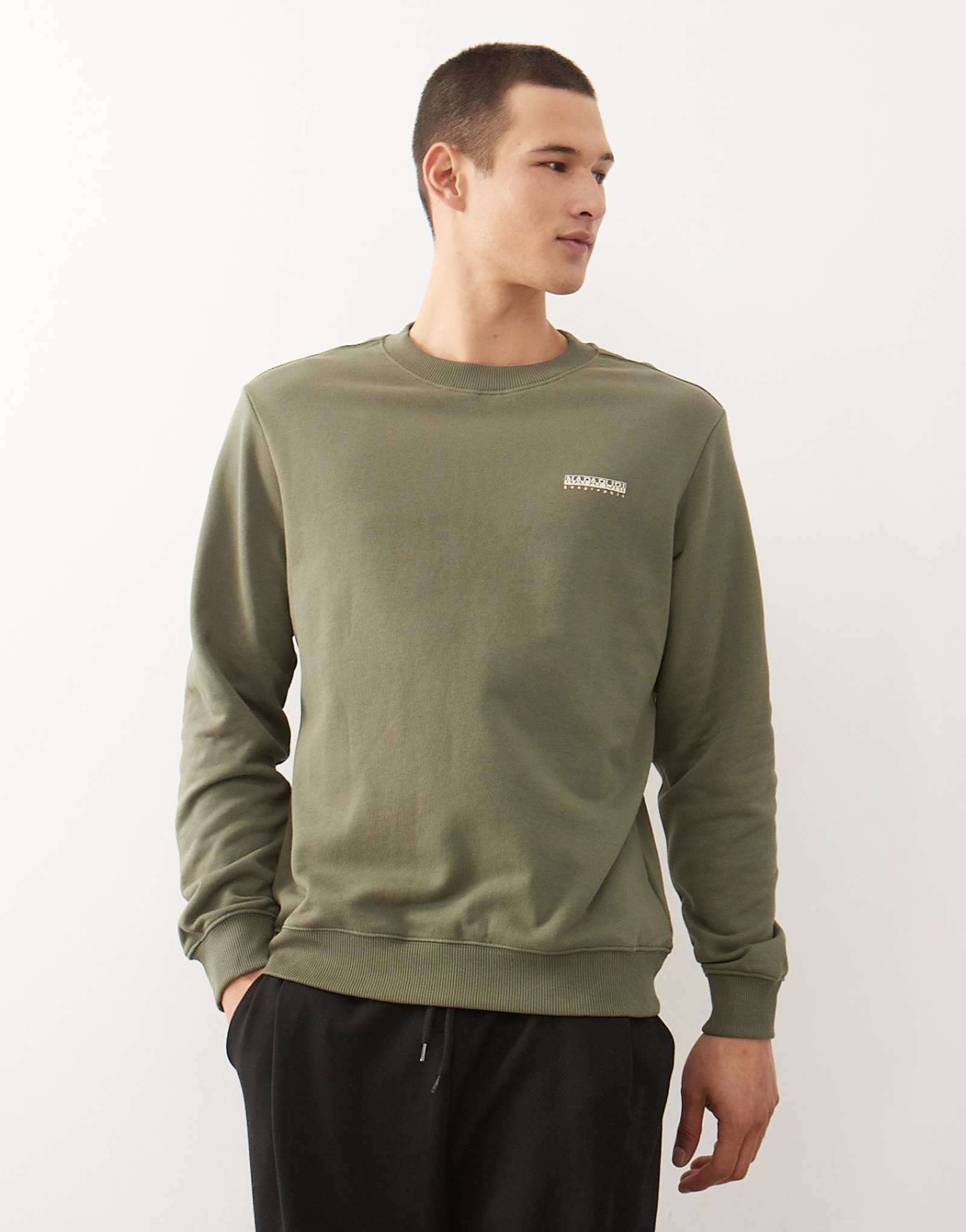 Толстовка с маленьким логотипом Napapijri зеленого цвета хаки