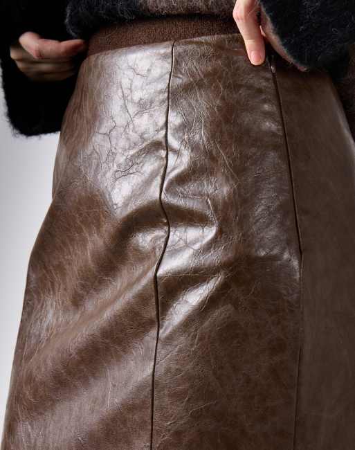 Narrated Faux leather maxi skirt in brown pu, 3 of 4
