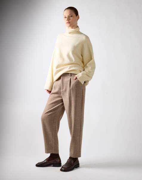 Narrated High waist tapered trousers in stone textured