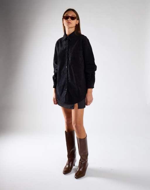 Narrated Long sleeve button-front shirt in black corduroy, 3 of 4