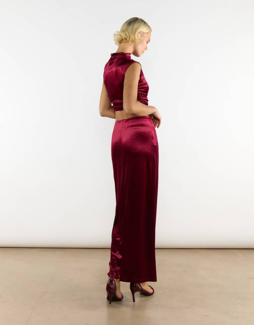 Narrated Mock neck crop top in burgundy velvet, 2 of 2