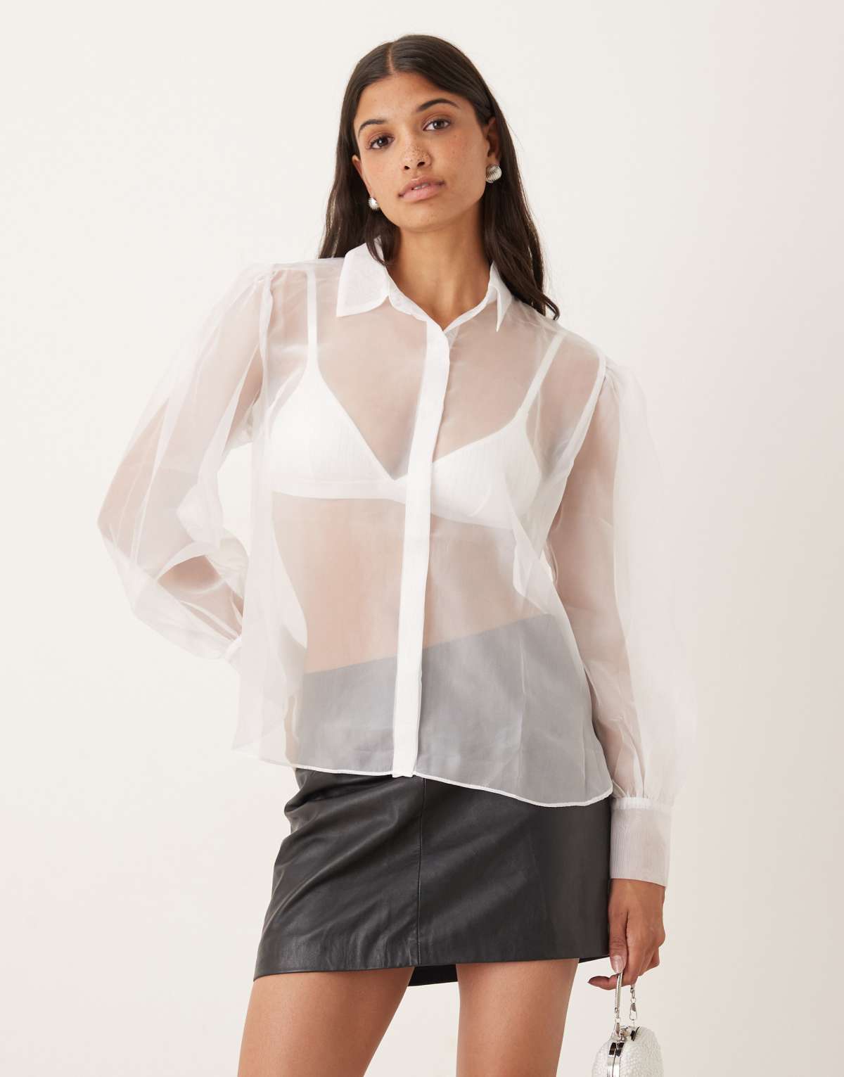 Narrated Oversized shirt in white organza