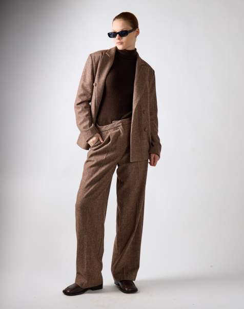 Narrated Pleated wide leg pants in brown marl