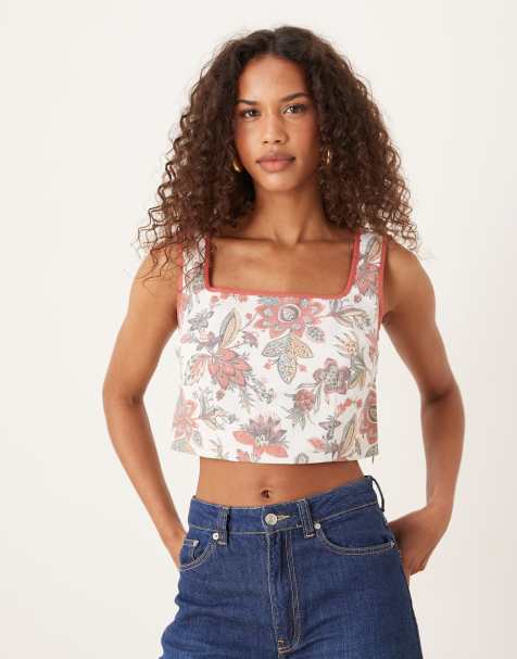 Narrated Sleeveless binding square neck oversized crop top in rustic floral red - view 1