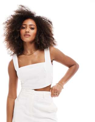 Square Shoulder 3
