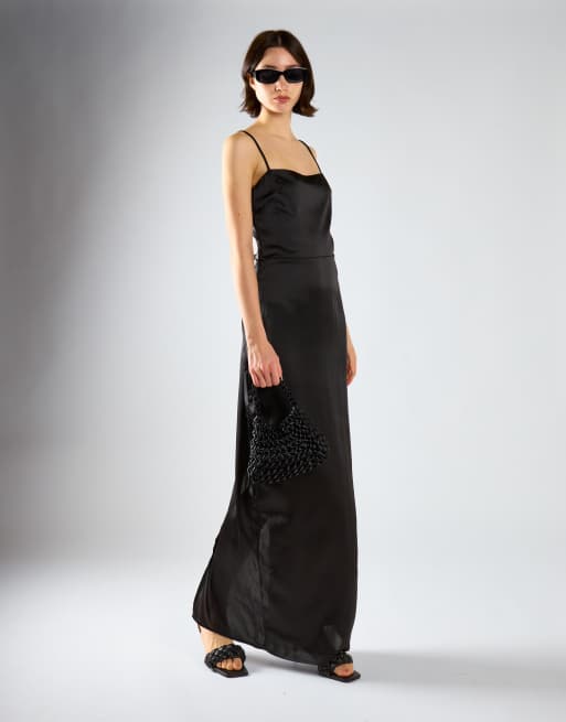 Narrated Strapless maxi dress in black satin, 3 of 4