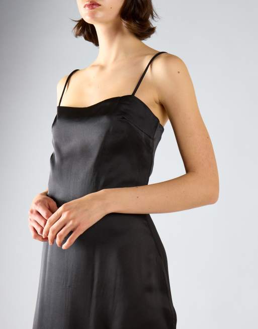 Narrated Strapless maxi dress in black satin, 4 of 4