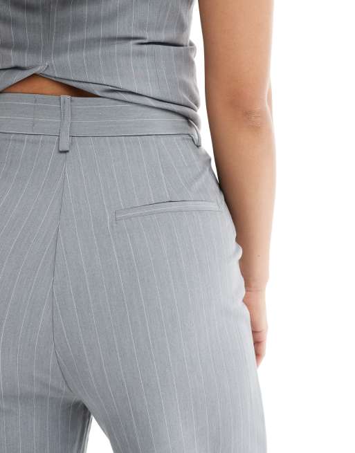 Narrated Wide leg trousers in grey pinstripe, 4 of 5