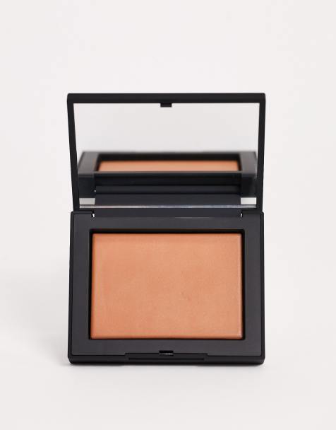 NARS – Lichtreflektierender Kompaktpuder zum  Fixieren - Sunstone