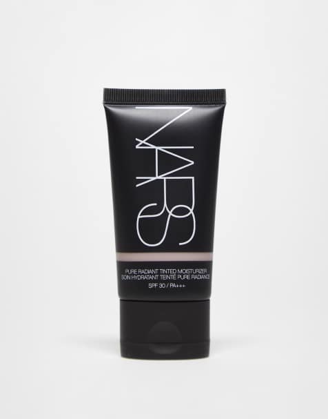 NARS - Pure Radiant - Getinte moisturizer met SPF30 - view 1