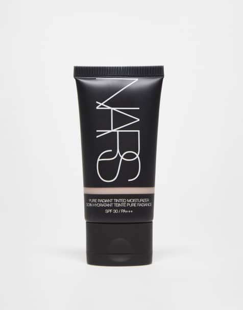 NARS Pure Radiant Tinted Moisturiser SPF30 - view 1