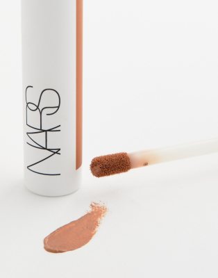 nars smudge proof eyeshadow base dark