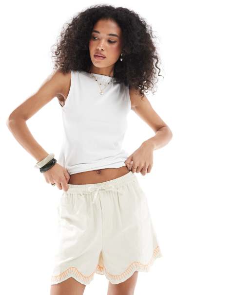 Native Youth beach embroidered scallop edge shorts in white - view 1