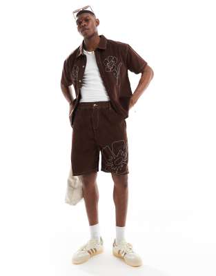 Cord-Shorts in Braun mit Kontrastnaht Braun 36