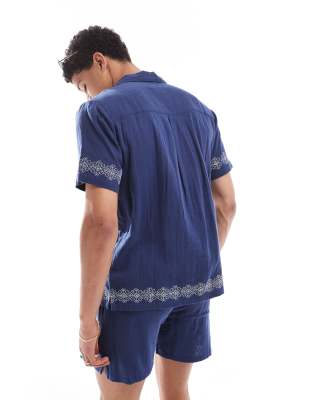 Native Youth Ernest Embroidered Gauze Camp Shirt