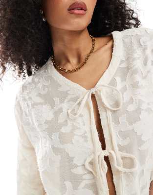 Native Youth Embroidered Cropped Blouse