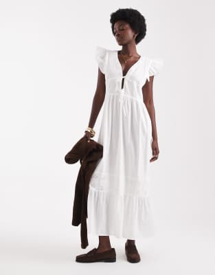 Native Youth - Fließendes Midaxi-Kleid in Weiß mit Rüschen