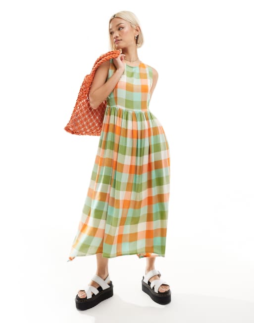 Native Youth – Midaxi-Hängerkleid mit Vichykaro in Grün und Orange