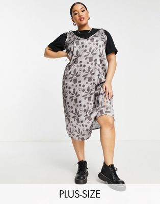 Native Youth Plus 2 in 1 t-shirt dress with printed slip