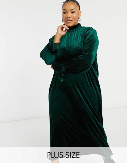 Green velvet maxi on sale dress long sleeve