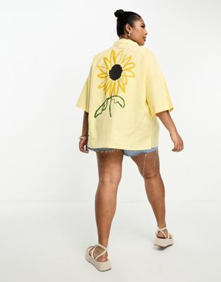 Native Youth Plus linen mix sunflower print bowling shirt in lemon yellow
