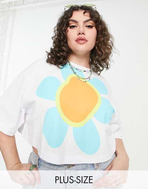 Native Youth Plus - Oversized T-shirt med blomstergrafik i firkantet pasform