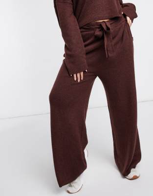 relaxed wide leg pants