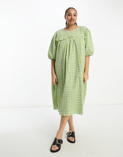 Native Youth Plus - Vestito midi testurizzato verde a quadri con apertura sul retro 