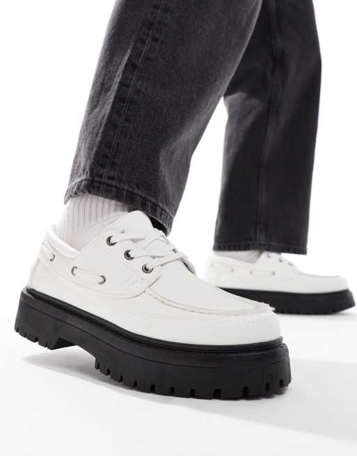 Náuticos blancos con cordones y suela gruesa de ASOS DESIGN