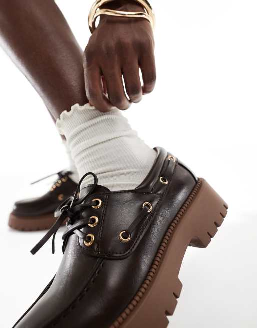 Náuticos marrones con plataforma Exton de SEQWL ASOS