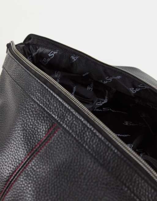Neceser negro clásico de cuero sintético de Ben Sherman, 4 de 4