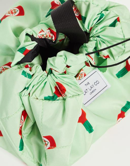 Neceser verde menta con estampado de salsa picante y cierre de