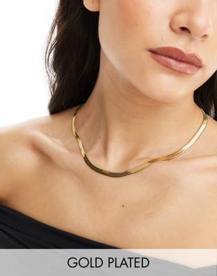 Neck On The Line - 5 mm breite, vergoldete Halskette aus Edelstahl mit flachem Schlangen-Design-Goldfarben