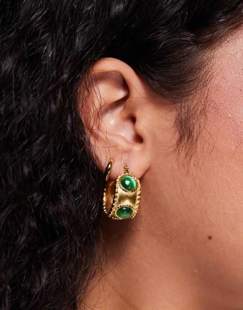 Neck On The Line Bali emerald green stone hoop earrings in gold plated - view 1