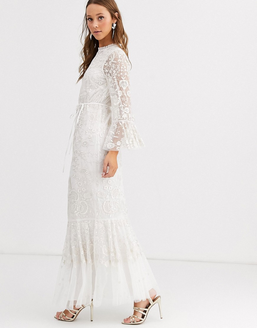 Needle & Thread - Lange jurk met lange mouwen en peplum in ivoorkleurig-Wit