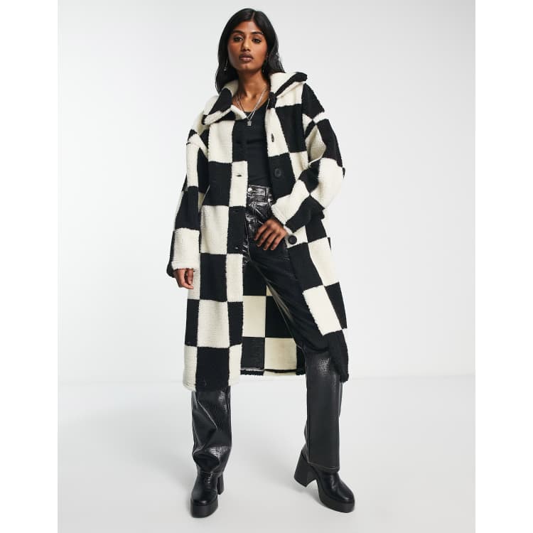 1er Arrondissement NALYA モノトーンチェックジャコット Neon & Nylon longline teddy coat in black and white checkerboard