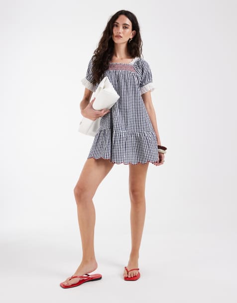 Neon Rose – Babydoll-Kleid mit Rüschen, eckigem Ausschnitt und blauem Vichy-Karo - view 1